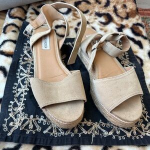 Steve Madden tan platform open toe sandals